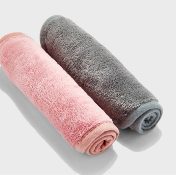 Danielle Creations Erase YourFace 2 Pack Cloth NWT IN BOX Pink/Blue - Picture 4 of 6